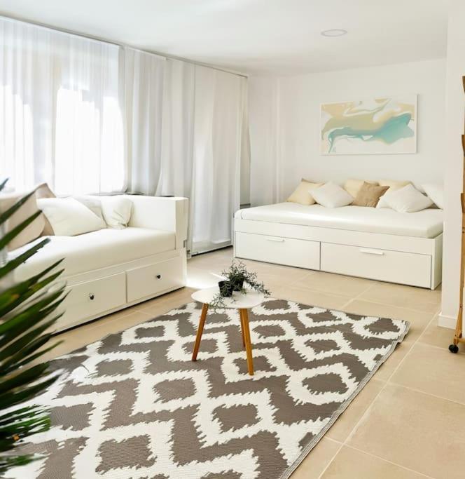 Apartamento Exterior Algeciras -Hawkins Costa 2A Bagian luar foto